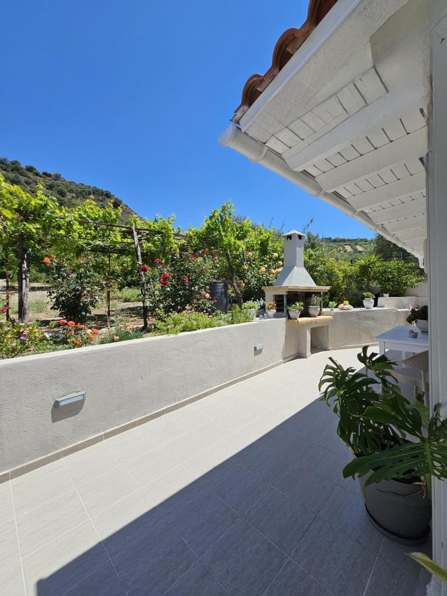 Dhafnes Ornament: Infinite Nature Villa מראה חיצוני תמונה