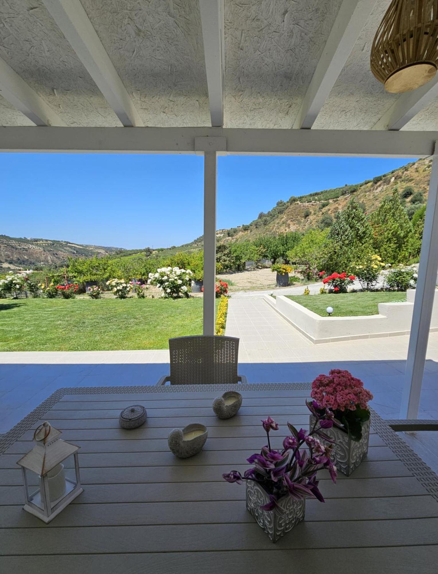 Dhafnes Ornament: Infinite Nature Villa מראה חיצוני תמונה
